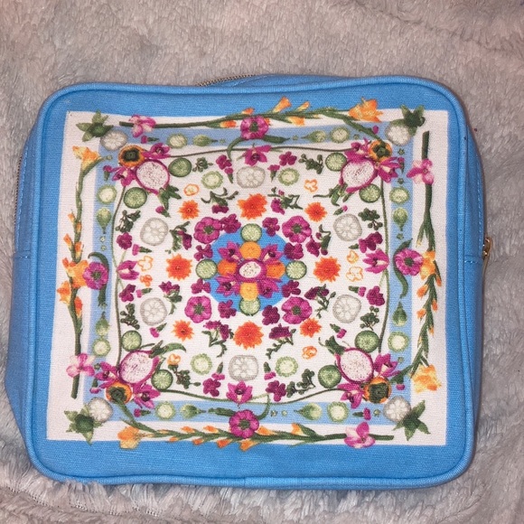 Nail Kit/Nail Care & Tools Manicure Bundle Bag - $70+ Value! NWT - Picture 11 of 14